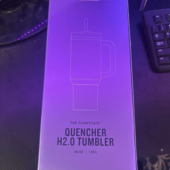 Olivia Rodrigo X Stanley Collab - Picture 7 of 9